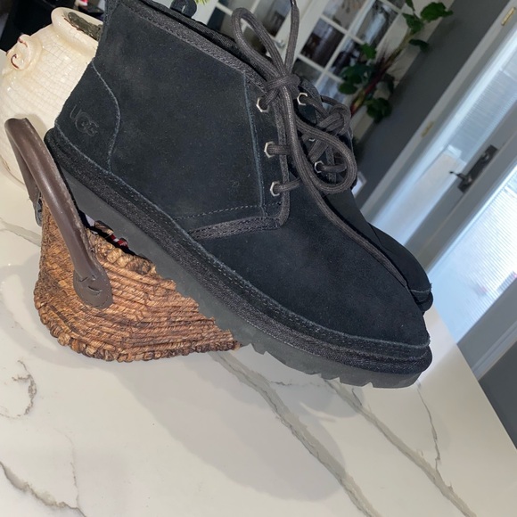 UGG Booties women size 9 - Picture 1 of 8